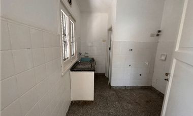 Chalet 4 ambientes con 2  terraza