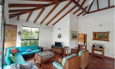 VENDO CASA EN RICAURTE CUNDINAMARCA