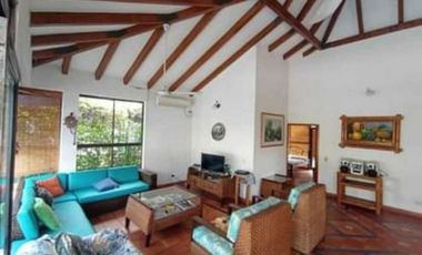 VENDO CASA EN RICAURTE CUNDINAMARCA