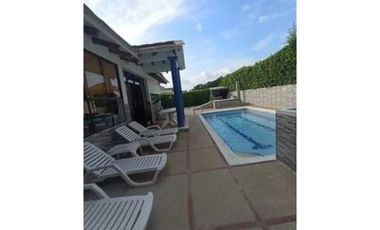 VENDO CASA EN RICAURTE CUNDINAMARCA