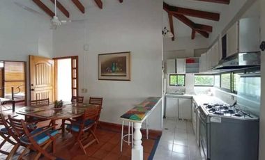 VENDO CASA EN RICAURTE CUNDINAMARCA