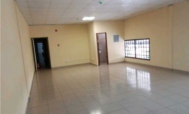 ALQUILO LOCAL SEGUNDA PLANTA EN LA CHORRERA EL COCO 60MTS