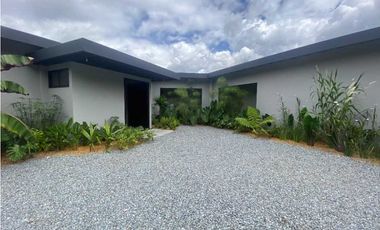 Casa campestre en unidad cerrada en el retiro para estrenar (LDC)