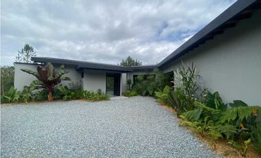 Casa campestre en unidad cerrada en el retiro para estrenar (LDC)