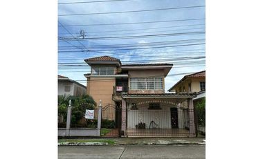 SE VENDE CASA EN CONDADO DEL REY 325M2