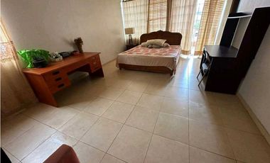 SE VENDE CASA EN CONDADO DEL REY 325M2