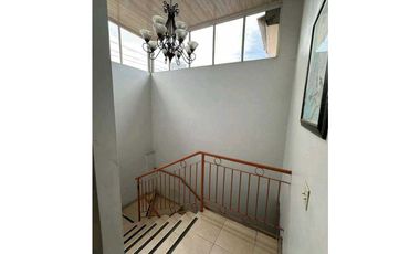 SE VENDE CASA EN CONDADO DEL REY 325M2