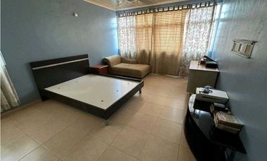 SE VENDE CASA EN CONDADO DEL REY 325M2