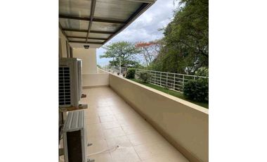 VENTA DE APARTAMENTO EN PHOCEAN FRONT, HERMOSO Y LISTO PARA MUDARSE