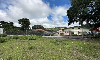 VENDO LOTE COMERCIAL DE 3.852M2 FRENTE AL RIO  BAJO BOQUETE