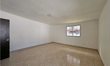 Venta de casa en Hato Pintado, Calle Sauces
