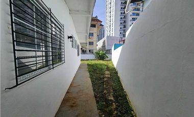 Venta de casa en Hato Pintado, Calle Sauces