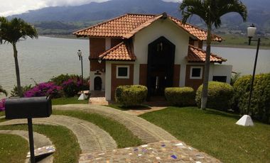 Casa Campestre Amoblada Venta Calima El Darién