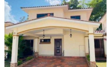 VENDO CASA EN ARRAIJAN LOS SENDEROS DE BAMBÚ 3R CON LINEA BLANCA