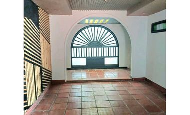 Arriendo casa comercial Barrio Pie de La Popa