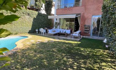 Casa en Condominio con excelente vista, Valle la Dehesa
