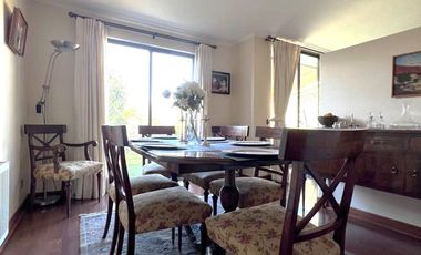 Casa en Condominio con excelente vista, Valle la Dehesa