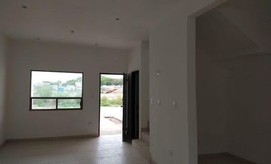 CASA EN VENTA FRACCIONAMIENTO RINCÓN SAN JOSÉ