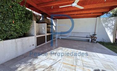 MARAVILLOSA CASA MEDITERRÁNEA A PASOS COMERCIO Y COLEGIOS