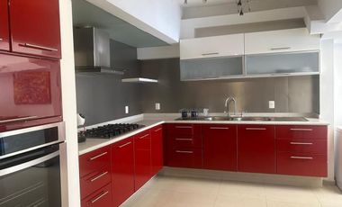 CASA EN VENTA EN LOMAS DE CHAPULTEPEC