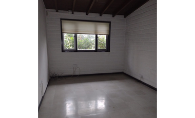 Casa Unifamiliar-Independiente - Facil acceso a Las Palmas- Poblado