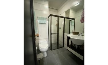 VENTA DE APARTAMENTO DÚPLEX EN EL BARRIO LAURELES DE MEDELLN