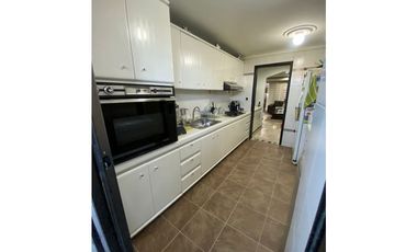 VENTA DE APARTAMENTO DÚPLEX EN EL BARRIO LAURELES DE MEDELLN