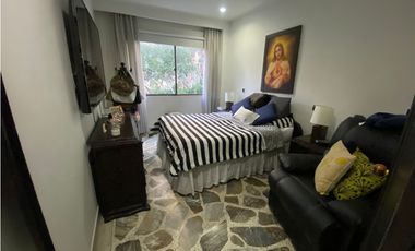 VENTA DE APARTAMENTO DÚPLEX EN EL BARRIO LAURELES DE MEDELLN
