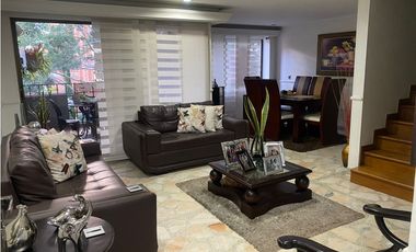 VENTA DE APARTAMENTO DÚPLEX EN EL BARRIO LAURELES DE MEDELLN
