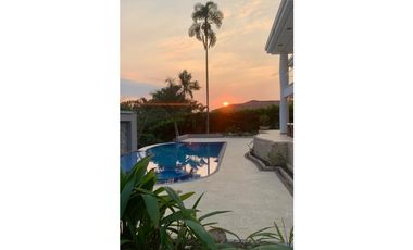 Casa Campestre exclusiva Vía cerritos !!