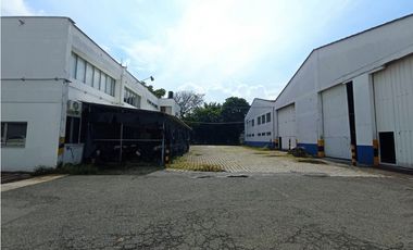 SE VENDE BODEGA  ITAGUI