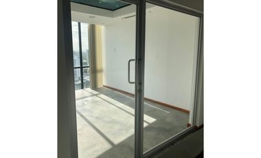 ALQUILO OFICINA EN OBARRIO $1700!!