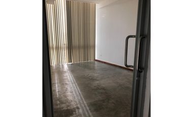 ALQUILO OFICINA EN OBARRIO $1700!!