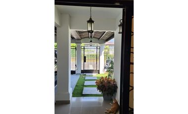 VENTA DE HERMOSA CASA CON PISCINA EN PENONOME