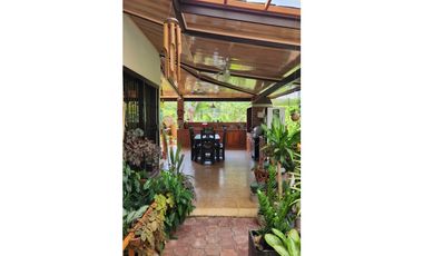 VENTA DE HERMOSA CASA CON PISCINA EN PENONOME