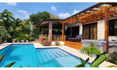 VENTA DE HERMOSA CASA CON PISCINA EN PENONOME