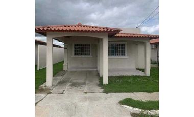 VENTA DE CASA EN PENONOMÉ, HERMOSA PROPIEDAD  Y LISTA PARA MUDARSE