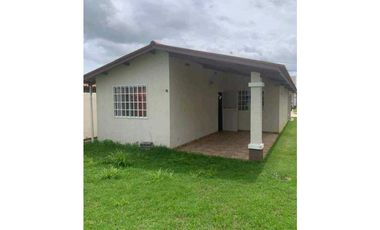 VENTA DE CASA EN PENONOMÉ, HERMOSA PROPIEDAD  Y LISTA PARA MUDARSE