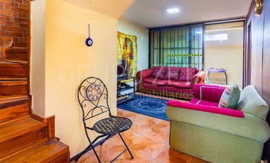 Casa en Venta en Campo de Deportes con Duble Almeyda