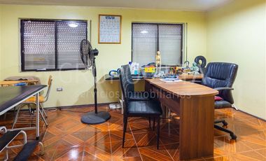 Casa en Venta en Campo de Deportes con Duble Almeyda
