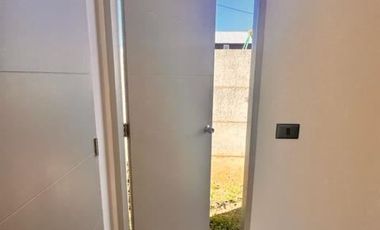 Local Comercial en Venta en LA CHACRA 01452