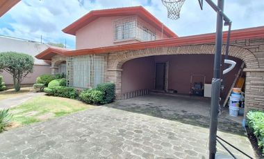 CASA EN VENTA EN RESIDENCIAL EN COLONIA CIPRES TOLUCA