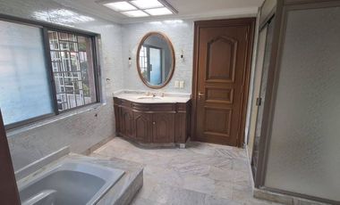 CASA EN VENTA EN RESIDENCIAL EN COLONIA CIPRES TOLUCA