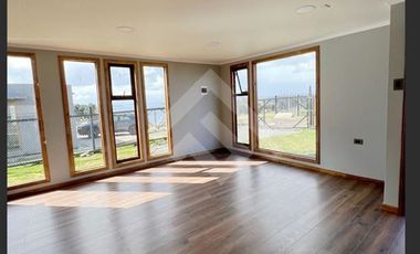Casa en Arriendo en PUNTA LLAHUECHA,CALBUCO