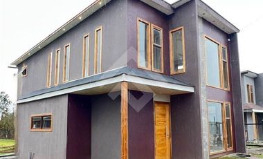 Casa en Arriendo en PUNTA LLAHUECHA,CALBUCO