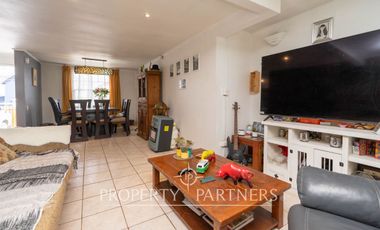 Amplia propiedad con Piscina en tranquilo sector de Ciudad del Este