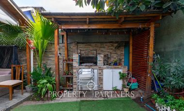 Amplia propiedad con Piscina en tranquilo sector de Ciudad del Este