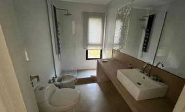 Casa en venta - 4 Dormitorios 3 Baños - 2000mts2 - Costa Esmeralda