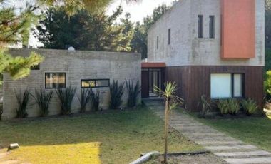 Casa en venta - 4 Dormitorios 3 Baños - 2000mts2 - Costa Esmeralda