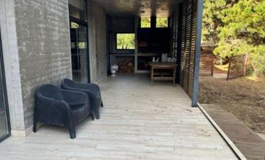 Casa en venta - 4 Dormitorios 3 Baños - 2000mts2 - Costa Esmeralda